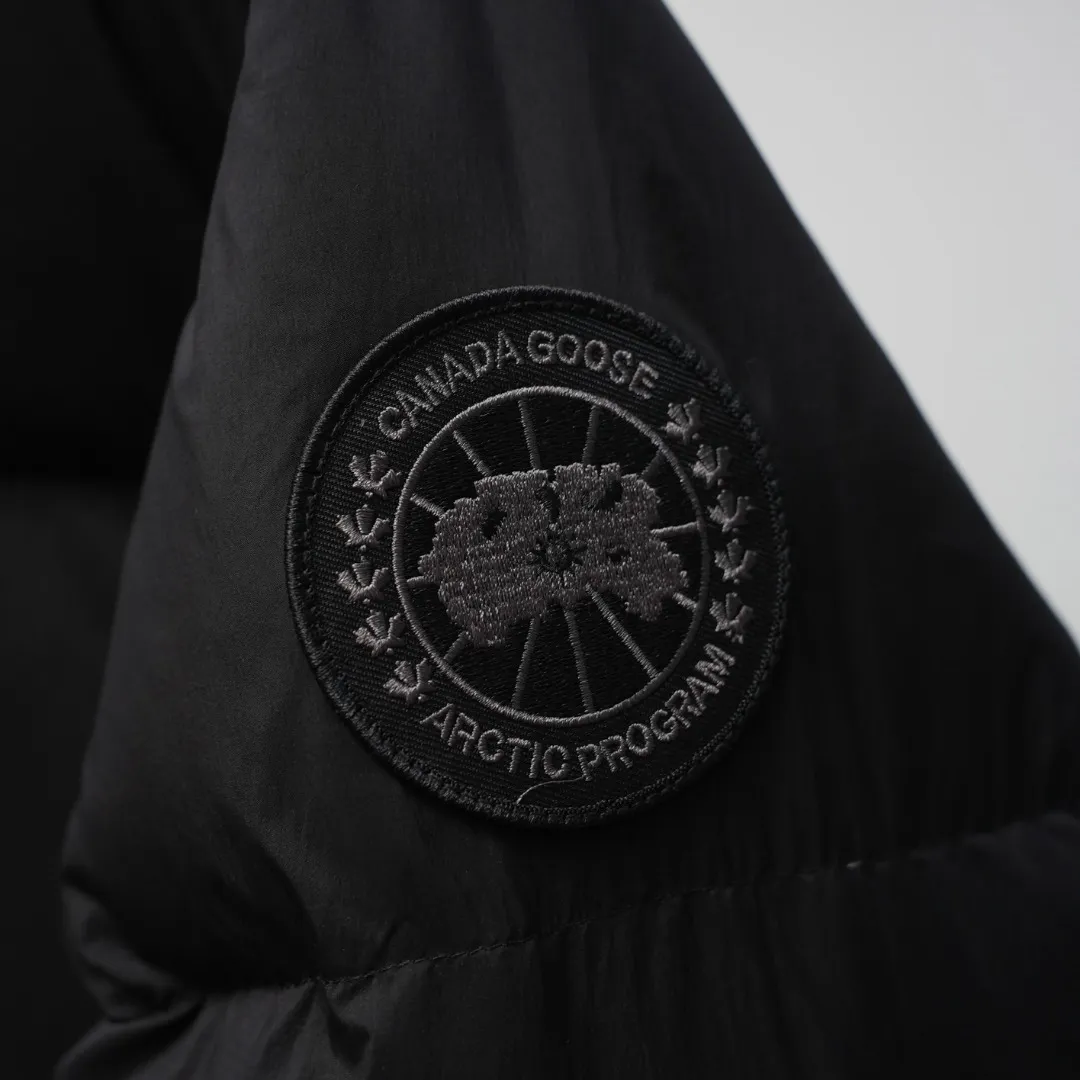 P1160 CANADA GOOSE丨Canada Goose 2800 Long Armband Hooded Down Jacket Color: Black Black Label Size: XS-XXL